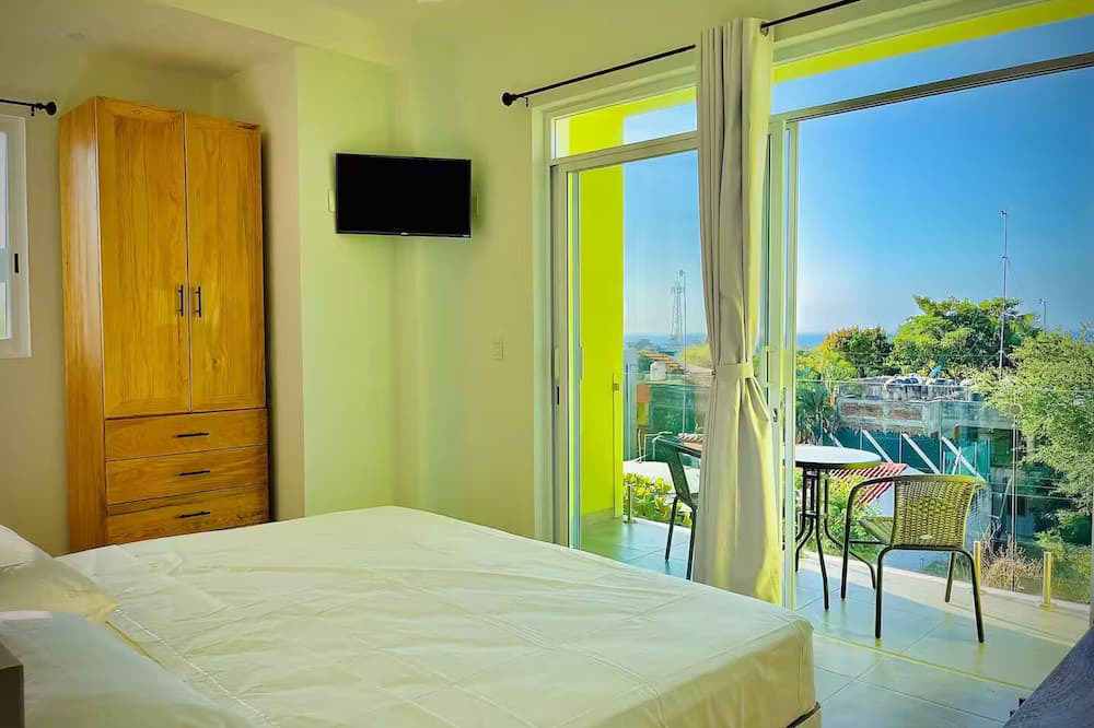 Bacocho Apartment | 303 Beautiful apartment. With Balcony And Ocean View