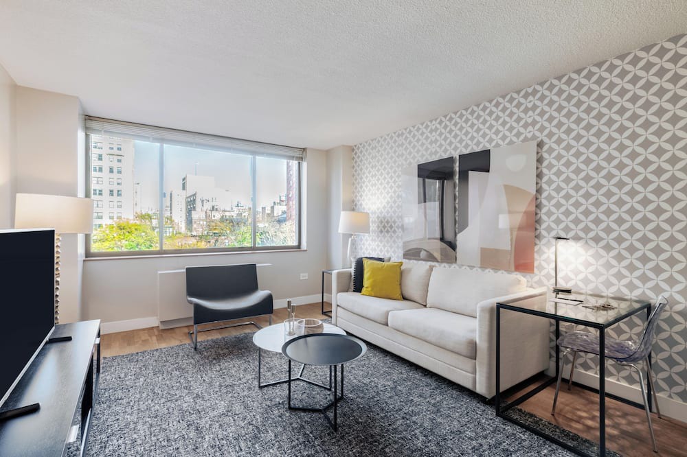 Upper West Side Apartment | Stylishly Designed Upper West Side Two Bedroom