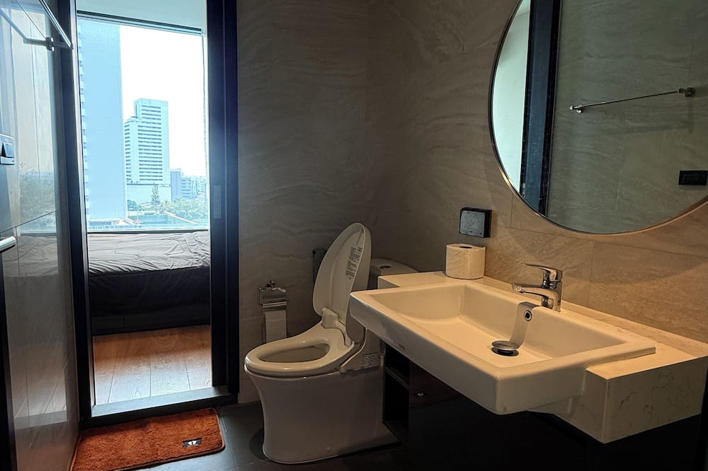 Ekkamai Apartment | Japanese apt in Bangkok with AC, WiFi