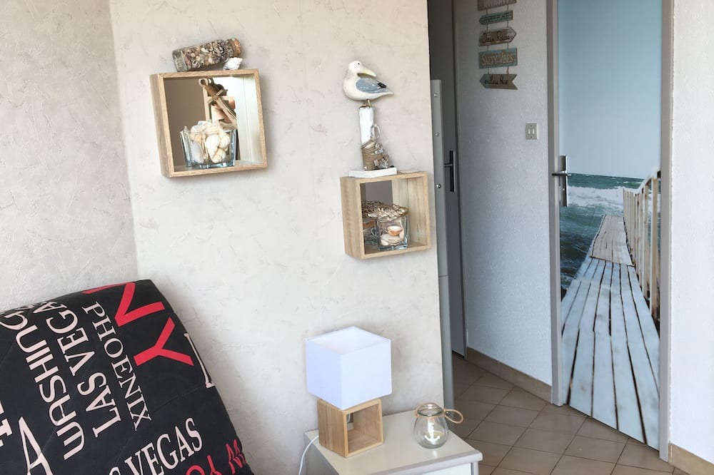 Valras-Plage Apartment | Studio port Valras-Plage 400 m from the beach