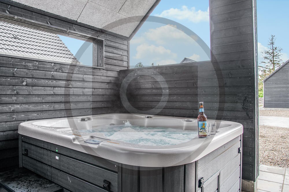 Bønnerup Strand House | Awesome home in Glesborg with jacuzzi