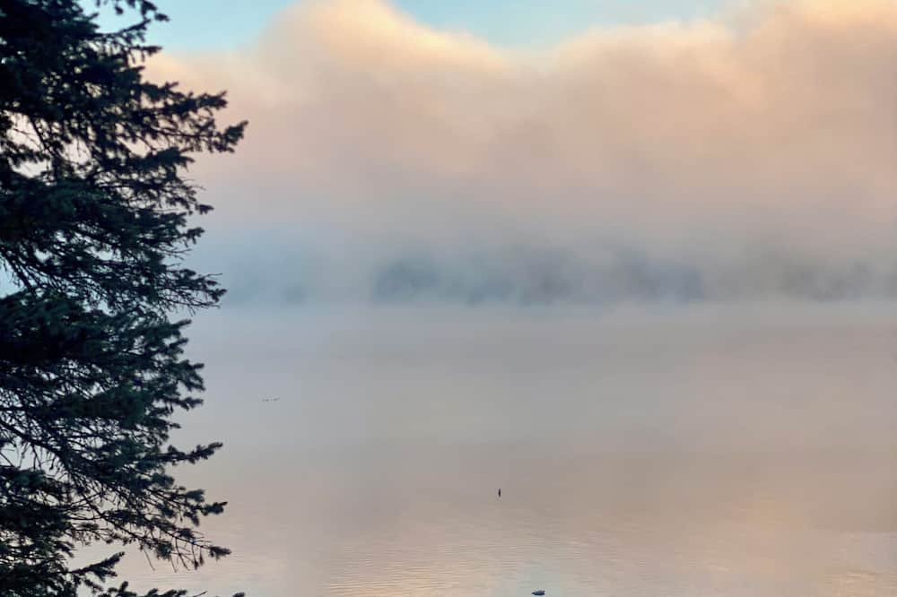 Cooperstown - Otsego Lake Cabin | 4-bedroom Lakefront Cabin in Cooperstown with AC, walk to Glimmerglass Opera