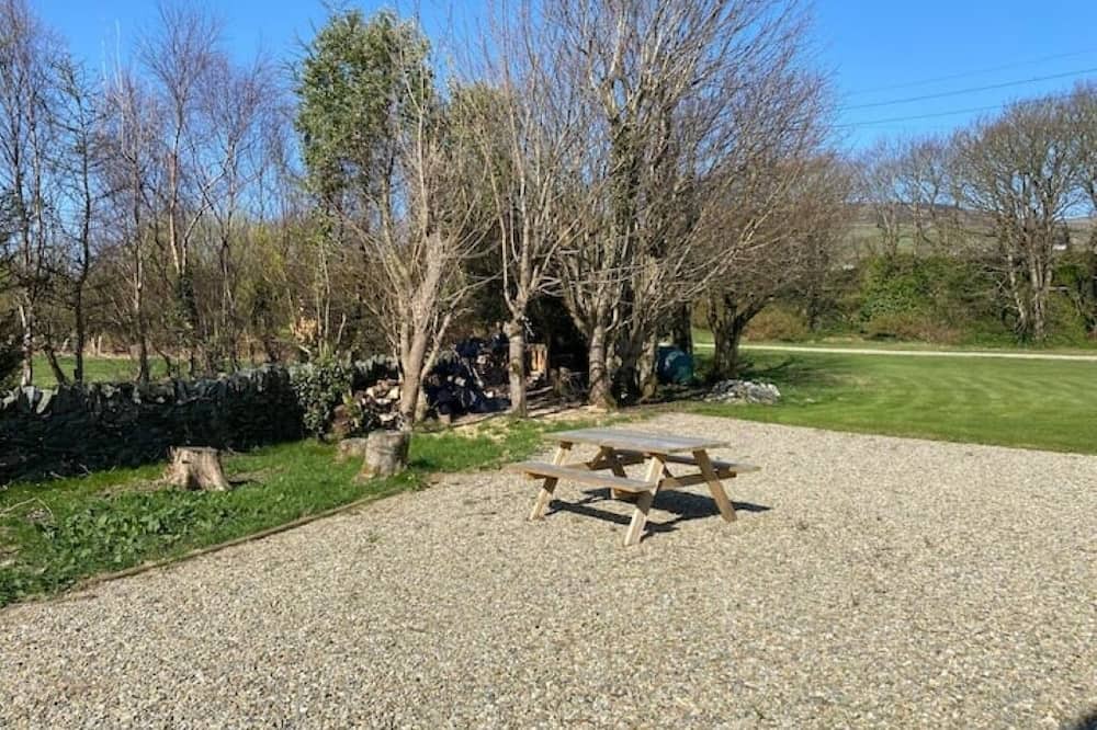Greencastle Apartment | On The Beach - The Upper Annex