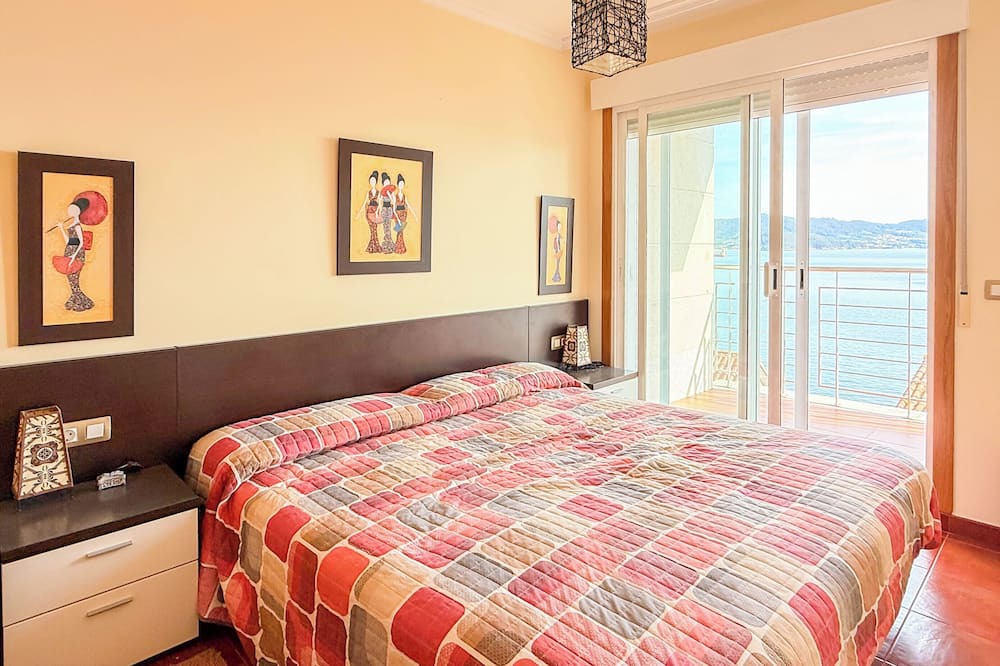 Raxo Apartment | XILGAR Apt Raxo Beach, with views one minute from the beach