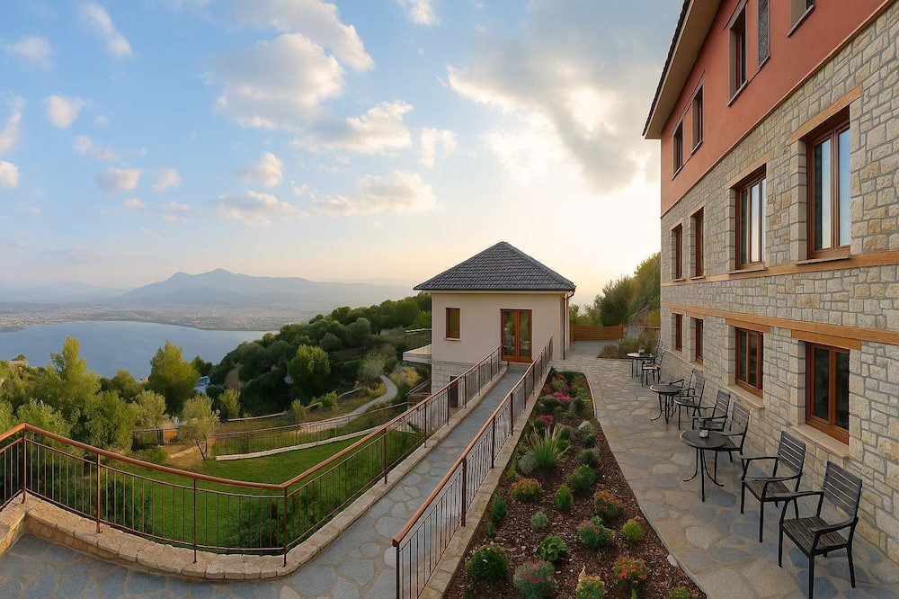 Ligiades Condo | Superior Comfort with Lake Views | Arktos Hotel