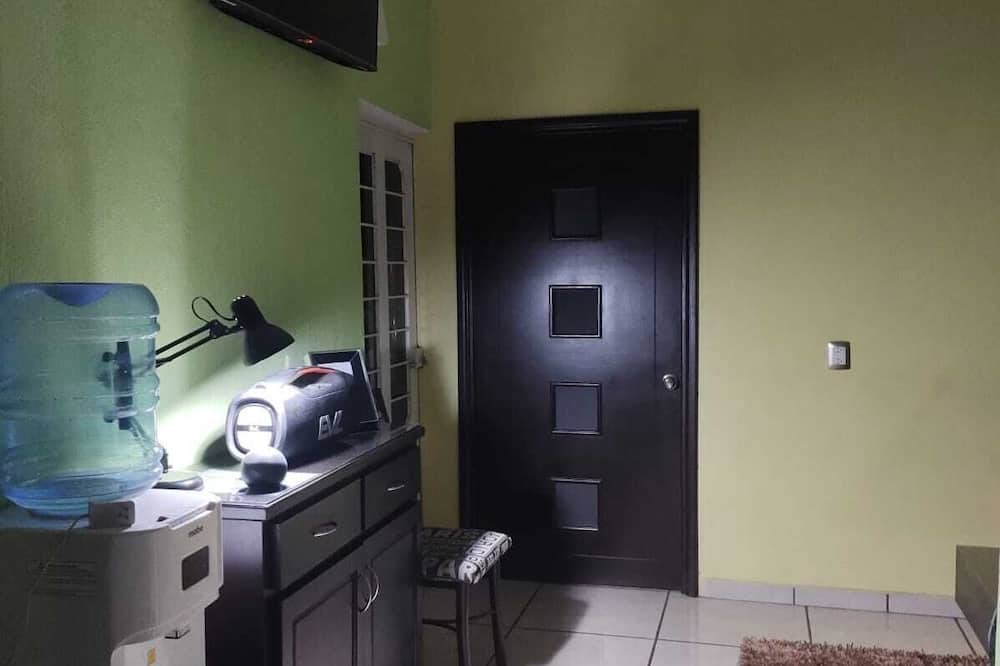 Tequila House | House with excellent location to reach by road or highway.