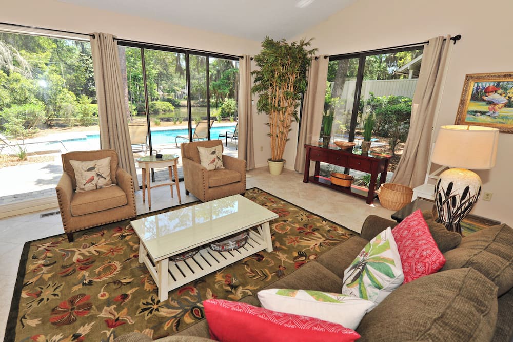 Heritage Woods House | 41 Deer Run Lane at The Sea Pines Resort