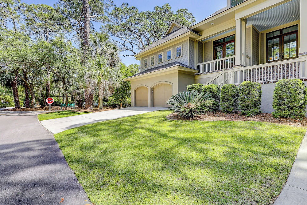 Sea Pines House | Sunset Rentals | Cedar Waxwing 1