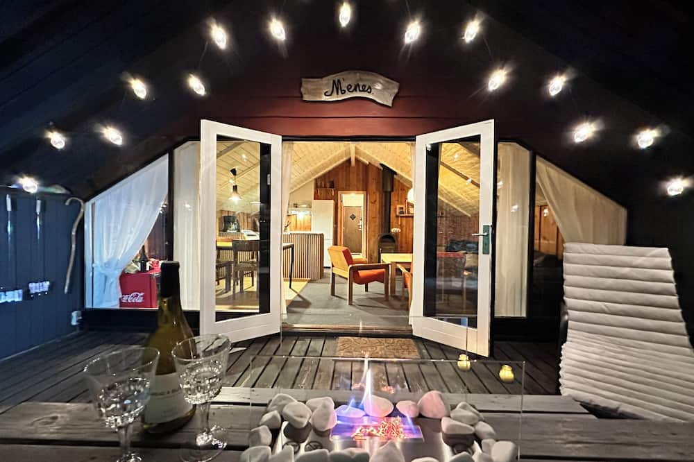 Ansager Cabin | Unique forest cabin by the lake | Near Legoland & Lalandia