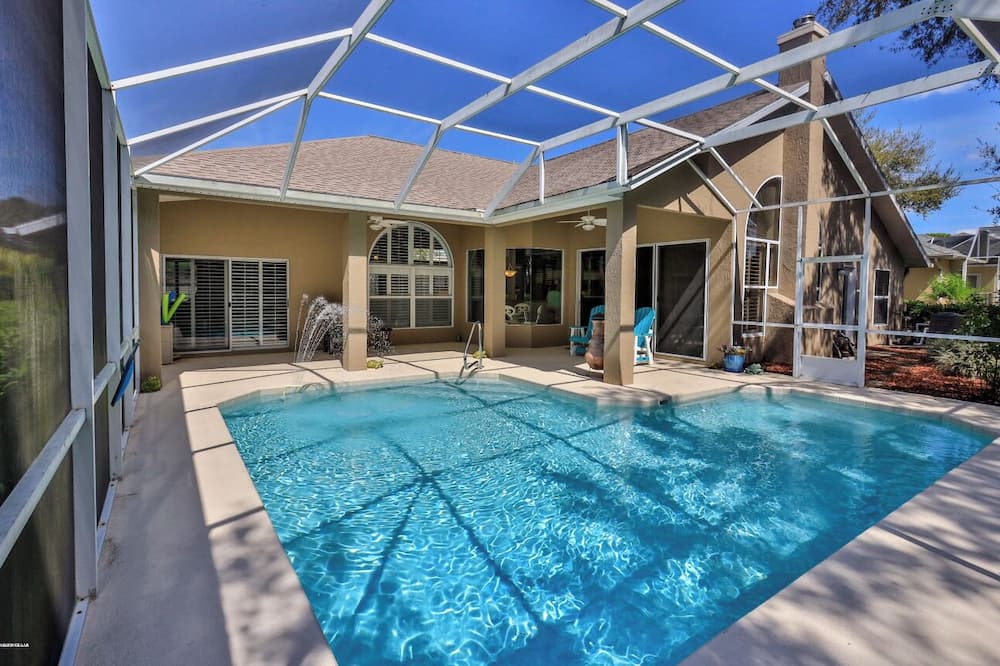 Spruce Creek House | 4-bd 3-ba house near Daytona Beaches w/private pool, AC, private community, bkyd