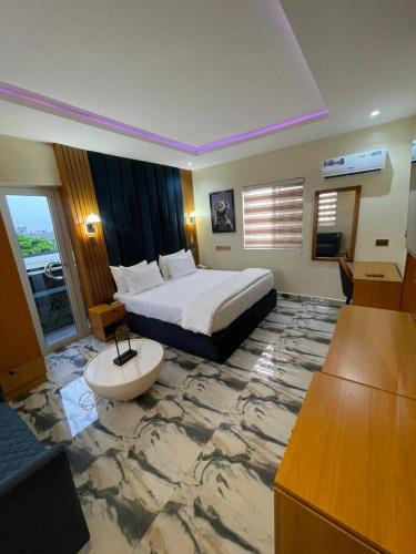 Uyo Hotel | Masterclass hotel & suite