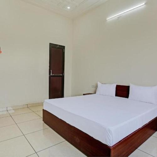 Shivaji Nagar House | Sahara Guest House