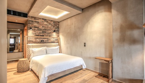 Premium Suite, Ground Floor