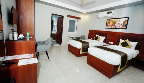 Deluxe Double or Twin Room