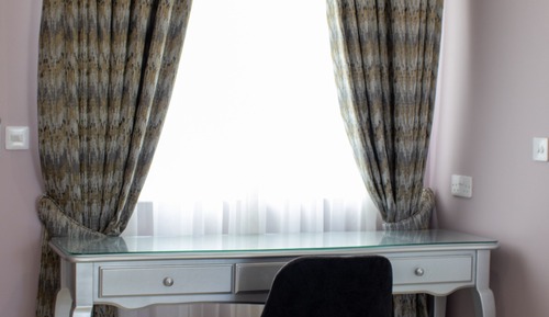 Royal Room, Terrace, City View