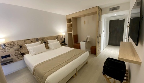 Comfort Double or Twin Room