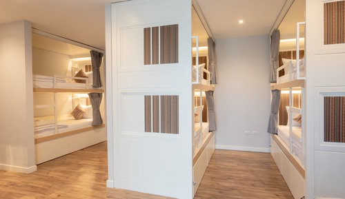 Peoney Room 6 Beds
