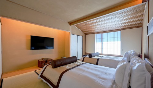 [Type X] Japanese Western Style Twin Bed Room, Private indoor hot spring, (67+sqm), Smoking