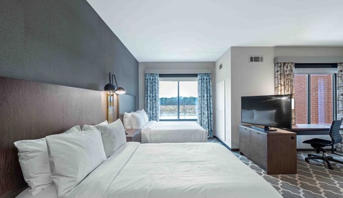 Studio, Multiple Beds (Hearing Accessible)