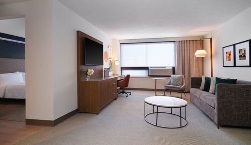Suite, 1 Bedroom, Mobility Accessible (Communications)