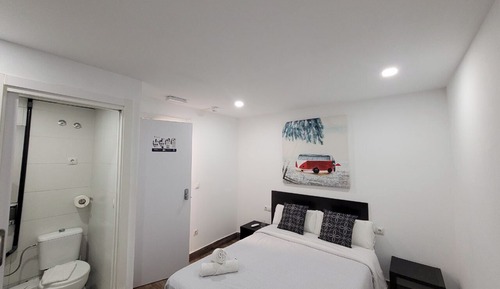 Basic Room, 1 Double Bed, Non Smoking, Private Bathroom
