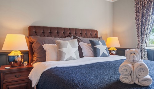 Double Room, 1 King Bed