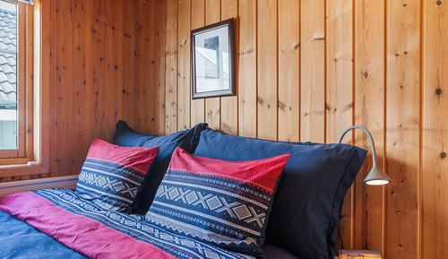 Double Room, 1 Queen Bed