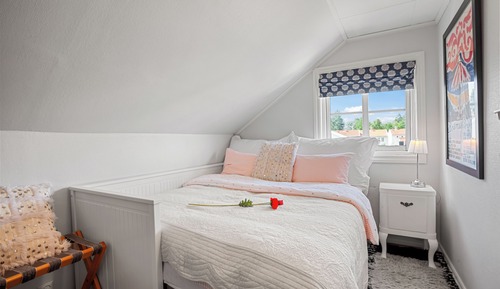 Double Room, 1 Queen Bed