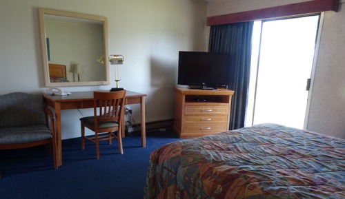 Room with 1 Bed (View)