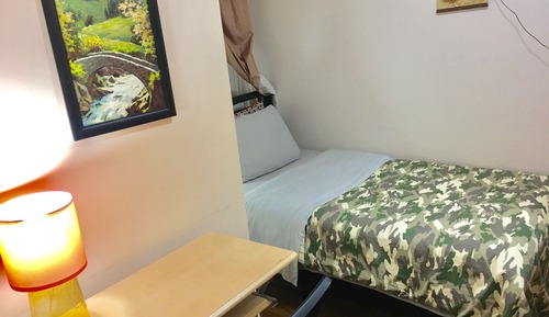 Small Single Room with Shared Bathroom