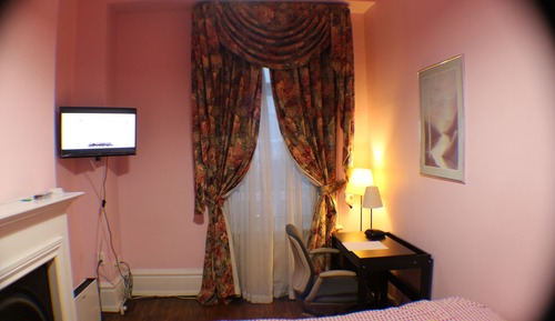 Deluxe Double Room, 1 Queen Bed, Shared Bathroom