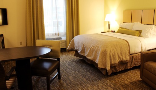 Studio Suite, 1 Queen Bed, Accessible (Communications, Mobility)