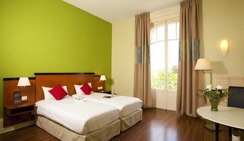 Superior Studio, 2 Twin Beds