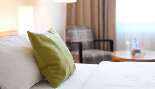 Business Room, 1 Queen Bed (Quiet Location)