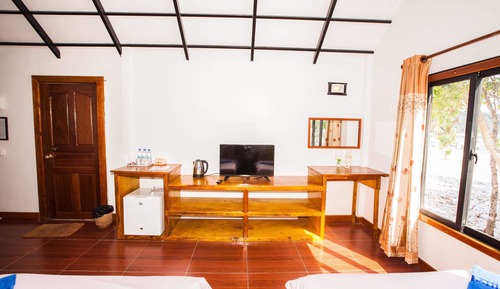 Deluxe Bungalow, 3 Twin Beds, Sea View