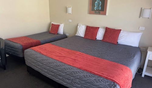 Executive Studio, Sleeps 3