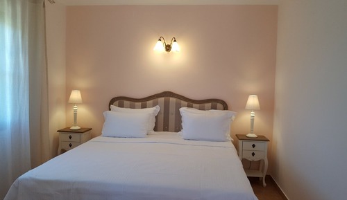 Suite (Romantic Luxury)