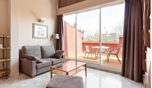 Business Duplex, Terrace (4 pax)