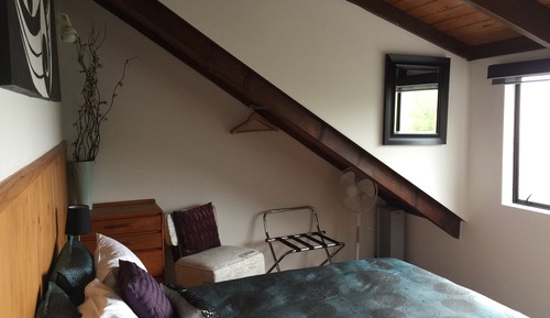 Chalet (Kowhai)