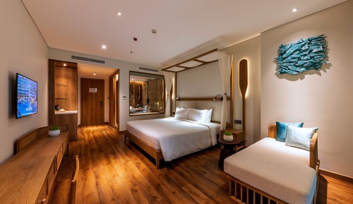 Junior Suite with One set of Afternoon Tea at VIP Lounge