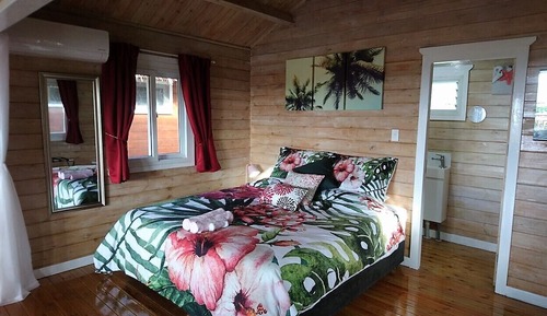 Red Hibiscus Villa 4