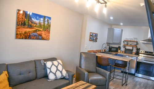 Signature Suite, Balcony, Mountain View