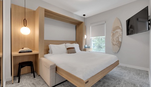 Standard Room, 1 King Bed