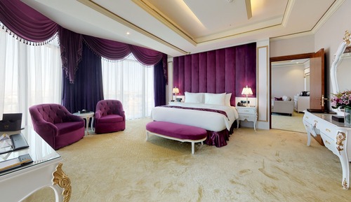 WA Suite with Jacuzzi