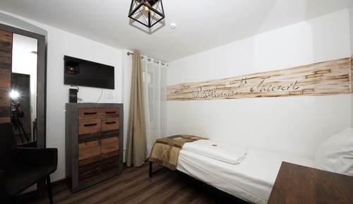 Basic Single Room, Non Smoking