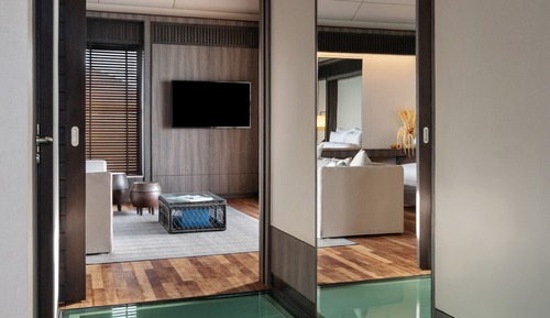 Tranquil Aqua Pool Villa