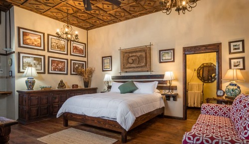 Deluxe Studio Suite