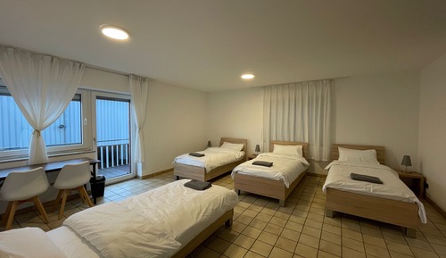 Basic Room, Shared Bathroom