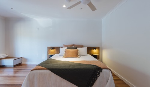 Studio, 1 Queen Bed, Valley View