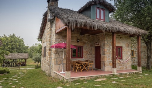 Cotovia House